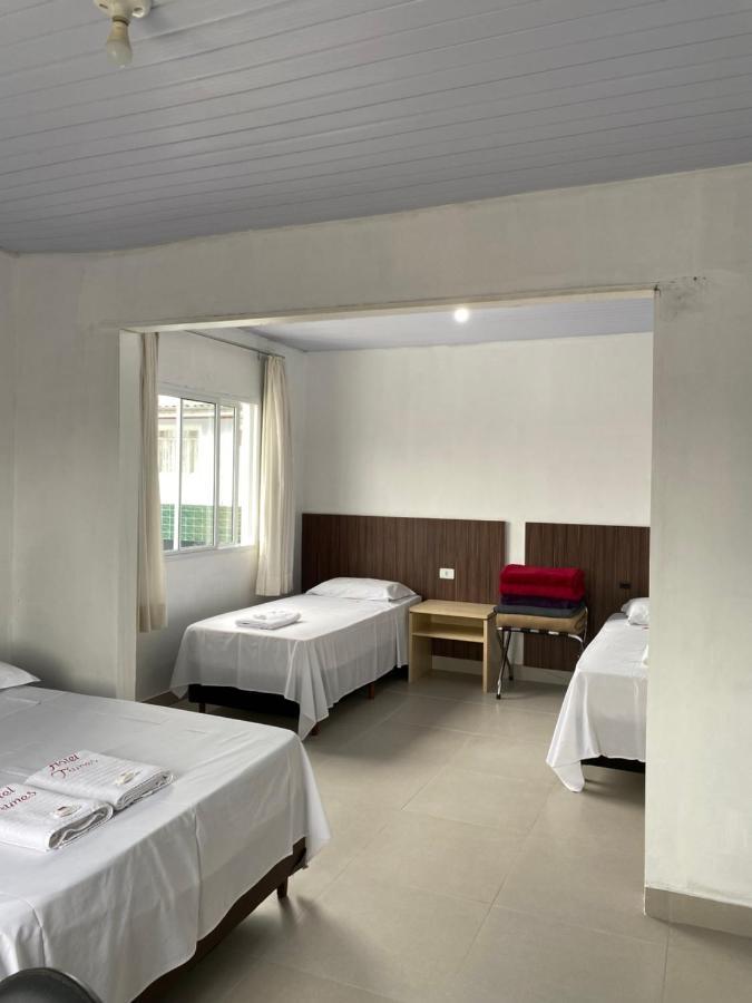 Nunes Hotel *