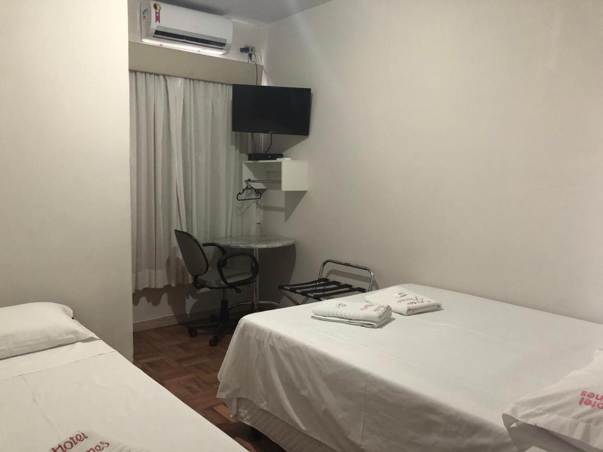 Hotel Nunes *